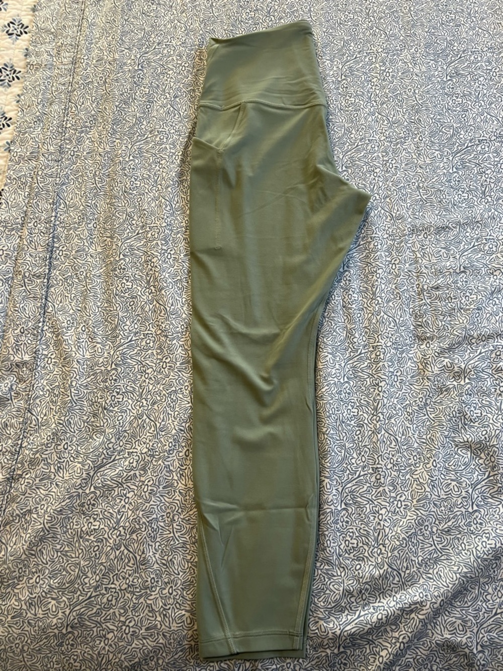Lululemon Willow Leaf High Rise Align Leggings, with Pockets, NWOT